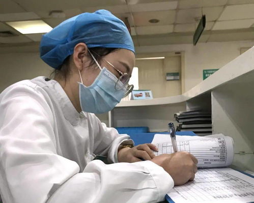 肾癌-无痛血尿两天自己好了，一年后腰痛查出肾癌，泌尿外科医生说血尿是信号