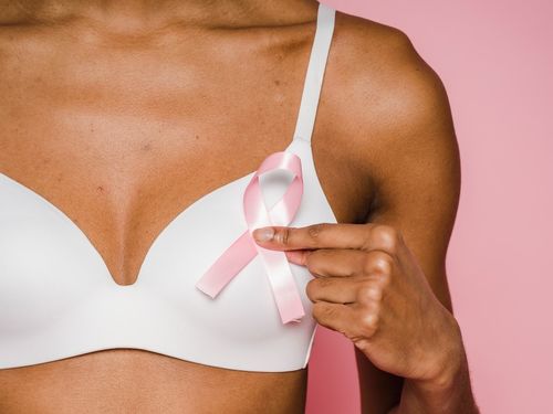 乳腺增生疼怎么办？会癌变吗