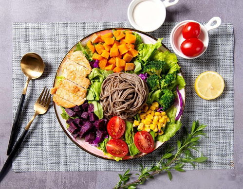 午餐这么吃想不瘦都难，上班族必备减脂便当公式