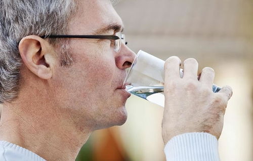 尿路,感染,怎么,预防,喝水