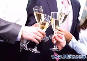 应酬族喝酒前后怎么吃,不伤胃不伤肝 应酬族喝酒前后怎么吃,不伤胃不伤肝