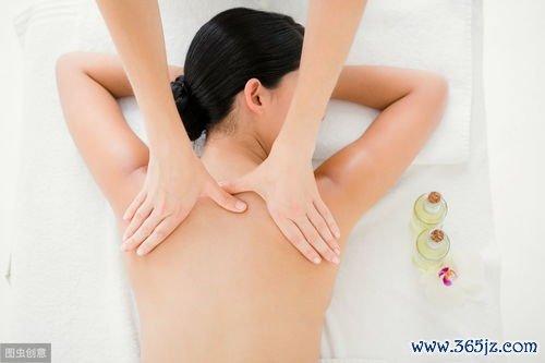 刮痧疗法出痧越多越好吗，刮痧板刮痧油怎么选