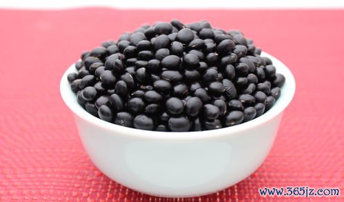 总胆固醇高蛋黄还能吃吗一天几个合适 总胆固醇高蛋黄还能吃吗一天几个合适