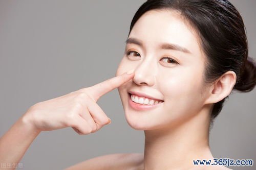 气血不足的人面色苍白头发枯，这碗五红汤补气血最快