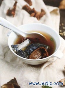 草果截疟，草果知母汤